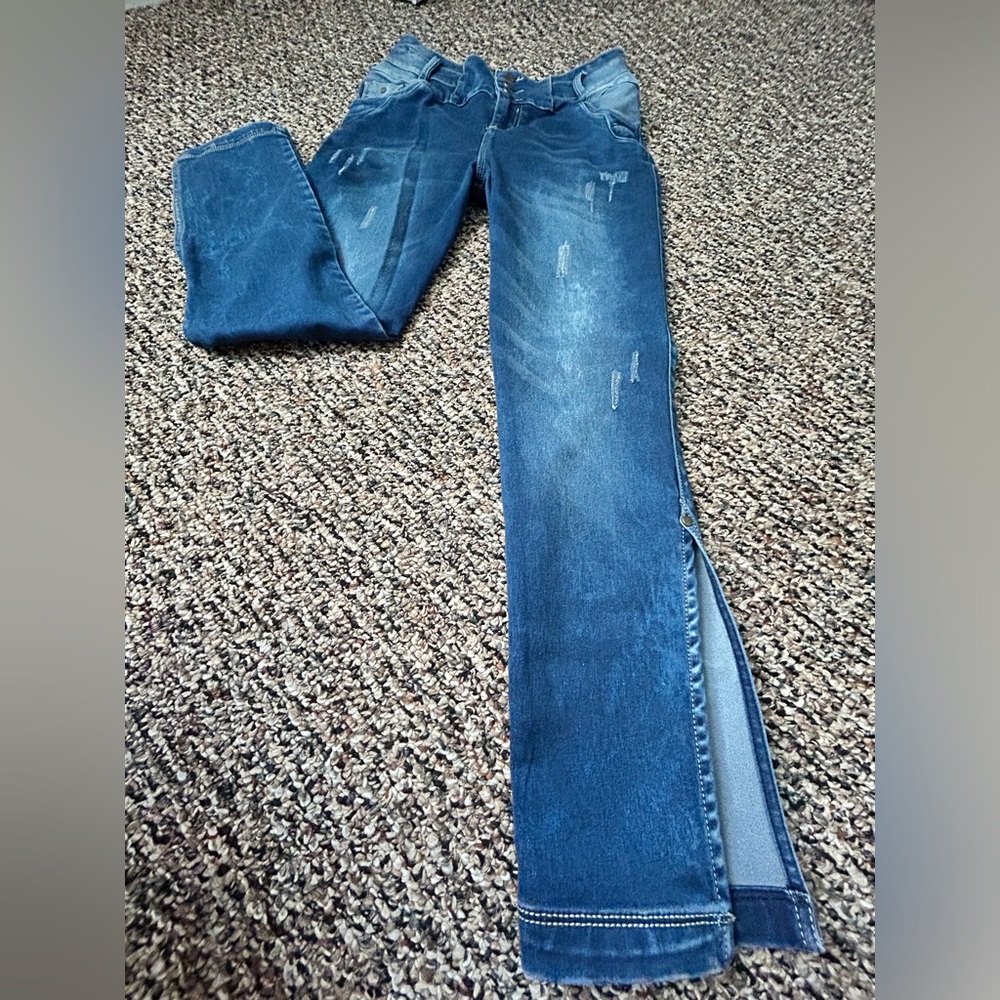 Jeans Colombiano levanta cola color azul stretch abierto a los costados